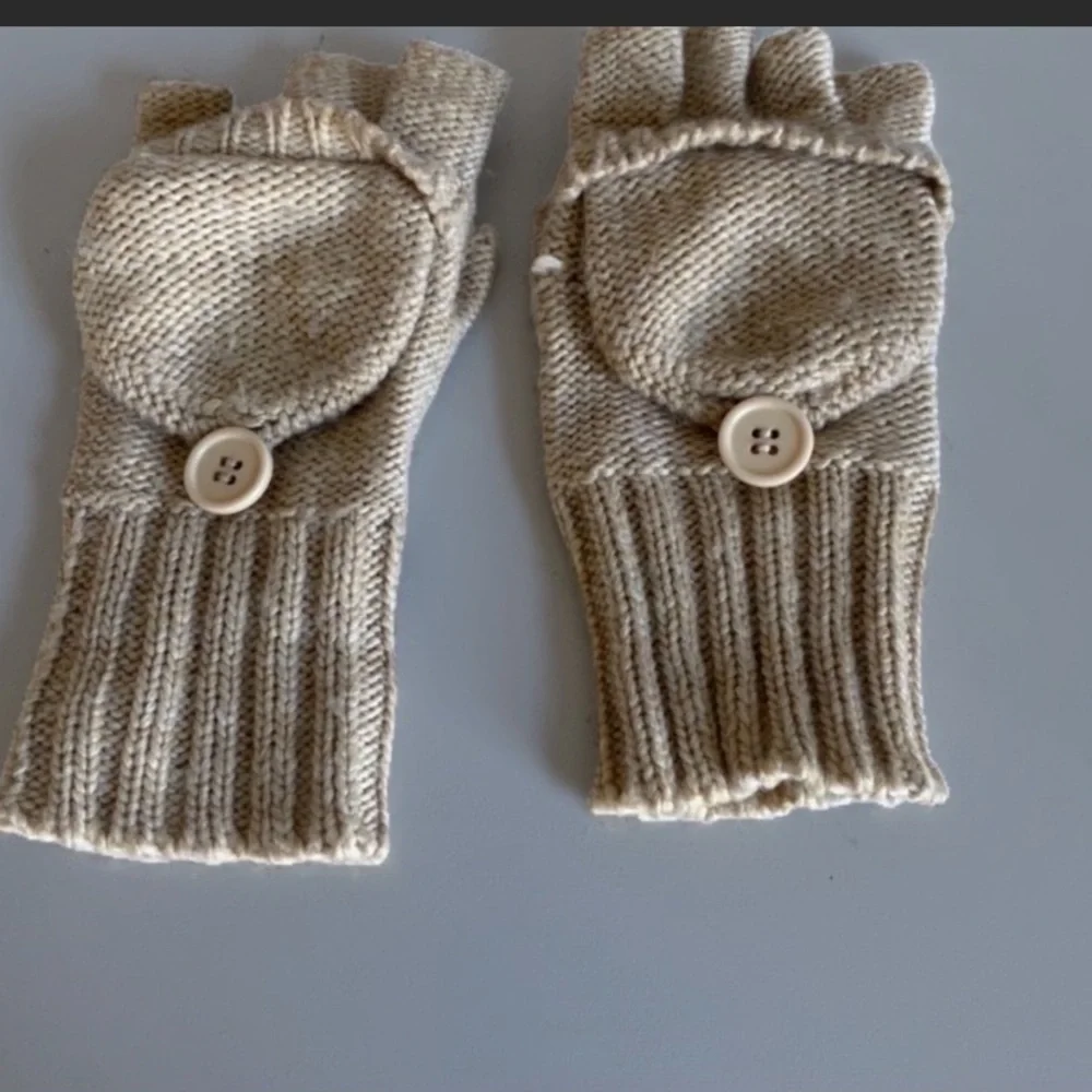 Echo gloves